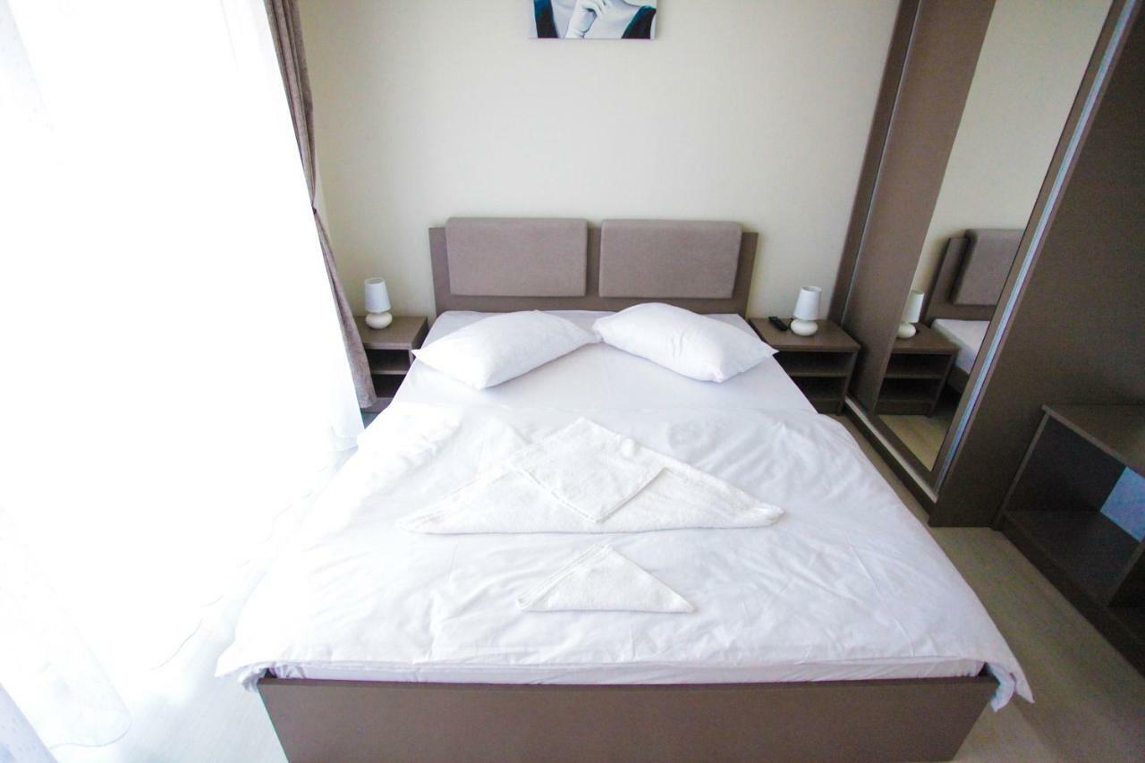 Luiza Apartament - Bavaro Residence - Mamaia Nord Năvodari Esterno foto